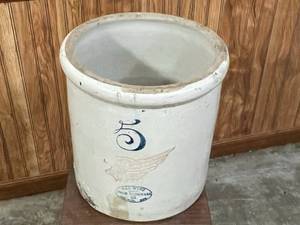 lot 142 image: 5 Gallon Redwing Crock