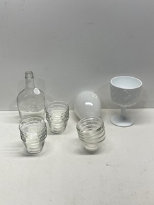 lot 107 image: Assorted Collectible Glassware