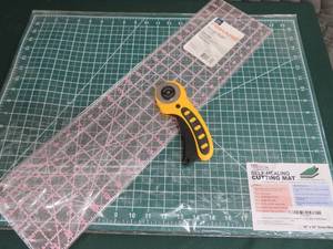 NEW SELF HEALING CUTTING MAT  FISCARS ACRYLIC RULER