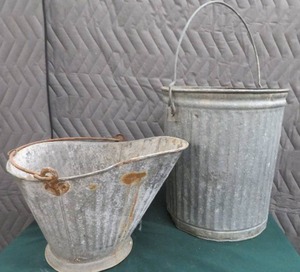 GALVANIZED ASH BUCKET  CAN