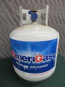PROPANE TANK WITH GAS