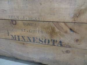VINTAGE LARGE WOODEN BOX