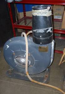 lot 5 image: Dayton Fume Extractor Exhauster 3AA23B 3ph 480V