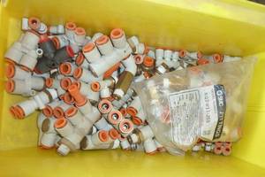 lot 31 image: Bin of air fittings