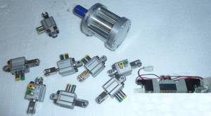 lot 89 image: Lot of cylinders including a Bimba Flat1