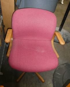 lot 155 image: Red fabric office chair