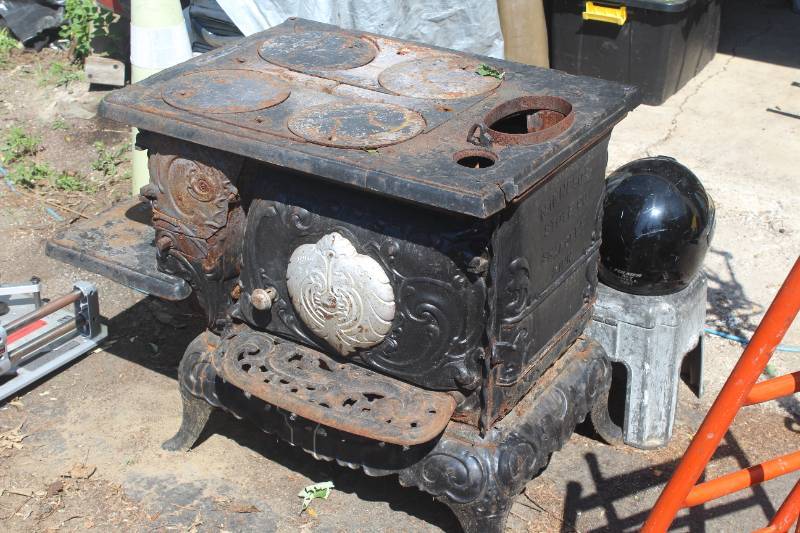 Burnsville Tools and Collectibles Sale KBID