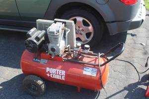 lot 306 image: Porter-Cable CPL6025 25-Gallon 135 PSI 6 hp Air Compressor