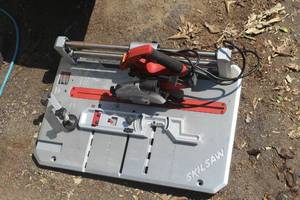 lot 311 image: Skilsaw Sliding Flooring Saw