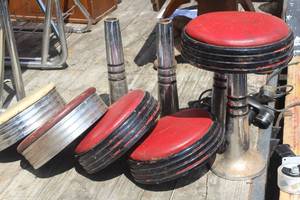 lot 320 image: Vintage Bar Stools
