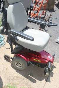 lot 332 image: Jazzy Select GT Electric Scooter Chair