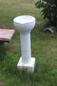 lot 340 image: Vintage White Marble Holy Water Pedestal Basin
