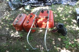 lot 354 image: Vintage (2) OML, (1) Quicksilver Marine Gas Cans with Boat Propeller, Boat Ladder