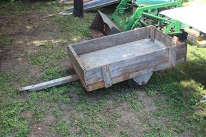 lot 375 image: Vintage WoodMetal Carriage with Hitch