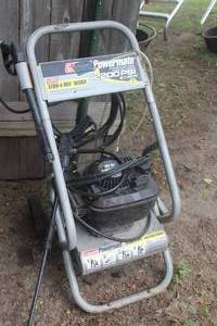 lot 422 image: Coleman Powermate 2200 PSI Gas Pressure Washer
