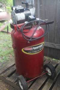 lot 428 image: Coleman CL0603312.01 Powermate 33-Gallon 145 PSI 6.5 Peak hp Premium Air Compressor