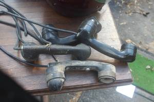 lot 378 image: Lot of (4) Vintage Elevator Telephone Handsets