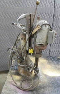 MAGNETIC DRILL