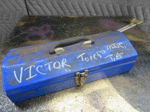 VICTOR CUTTING TORCH AND MISC TIPS