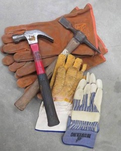 WELDING GLOVES