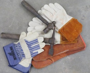 WELDING GLOVES