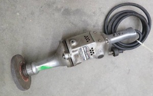 BLACK & DECKER 4 PORTABLE GRINDER