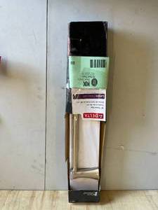 Delta Lahara 18 in. Towel Bar in Champagne Bronze