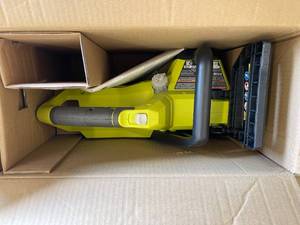 RYOBI 40V 10 in. Cordless Battery Chainsaw (Tool Only)