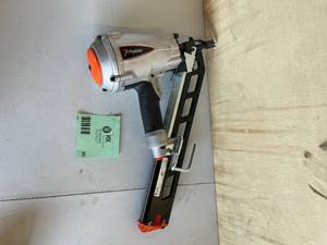 Paslode Pneumatic 3-12 in. 30-Degree PowerMaster Plus Clipped-Head Framing Nailer