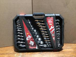 lot 12 image: SAEMM Combination Wrench Set (24-Piece) by Husky Customer Returns See Terms on Auction