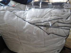 lot 12 image: Pacific Coast Down Comforter-King, White w Navy Blue Cording