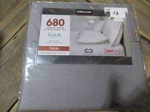 lot 13 image: Kirkland Signature 680 Thread Count 6-piece Sheet Set, Alloy Gray, Twin