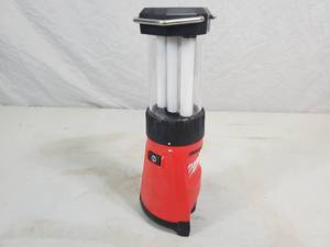 lot 32 image: Milwaukee M12 400 Lumens Lithium-Ion Cordless LED LanternTrouble Light with USB Charging