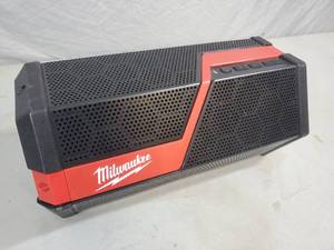 lot 34 image: Milwaukee M18M12 Lithium-Ion Cordless Wireless Jobsite Speaker
