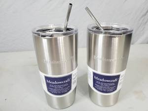lot 183 image: 2 New 20 oz Insulated Tumblers with Lids