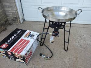 lot 3B image: New Bene Casa Propane Burner, Stand, Stainless Steel Comal Pan