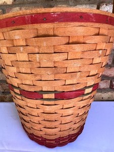 Lovely Longaberger Basket with Handle