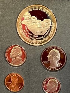 1991 Prestige Set Mount Rushmore Anniversary Coin Set