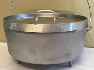 LL Bean Footed Stock Pot