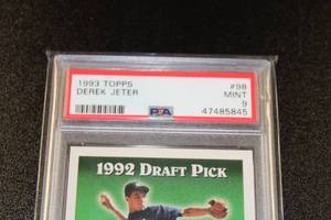 lot 21 image: 1993 Topps Derek Jeter #98 PSA 9