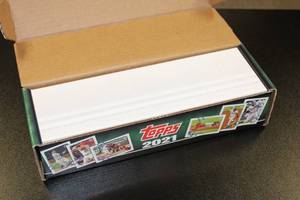lot 25 image: 2021 Topps Gold Star Parallel Baseball Complete Set  Parallel Set