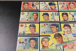 lot 30 image: 1955 Topps Baseball Card Lot  29 Cards