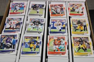 lot 64 image: 2020 Donruss Football Card Bulk Lot  2000 Cards