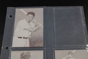 lot 142 image: 1947-1966 Exhibit Baseball Card Lot #4  Woodling Roberts Kluzewski