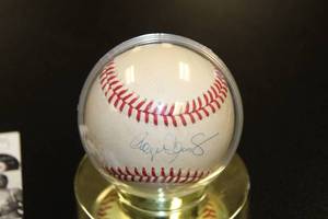 lot 177 image: Roger Clemens Sweet Spot Autograph Ball JSA COA #UU66345