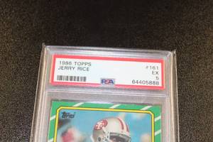 lot 220 image: 1986 Topps Jerry Rice #161 Rookie Card PSA 5