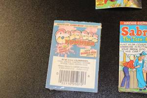 lot 290 image: 1981 Marvel Bubble Funnies Miniature Comic Book Lot  5 Books