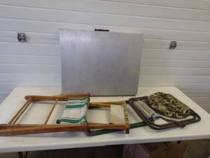 4 Folding Camping Chairs and Folding Camping Table