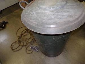 Large Garbage Can with Lid and Wheels with Extension Cord