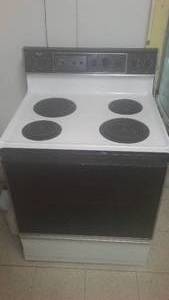 lot 374 image: Whirlpool Electric Stove